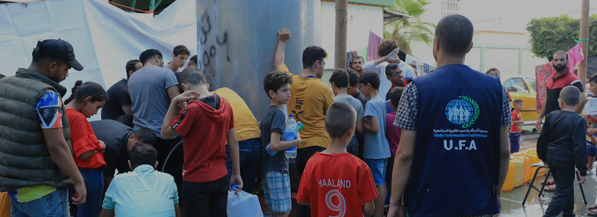 مياه الشرب الامنة هي شريان الحياه للاسر النازحة